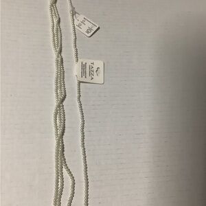 Elegant White Pearl Necklace by